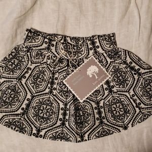 Kate Quinn organics 12-18 months skirt